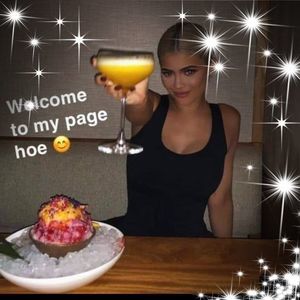 Meet your Posher, Lorreen